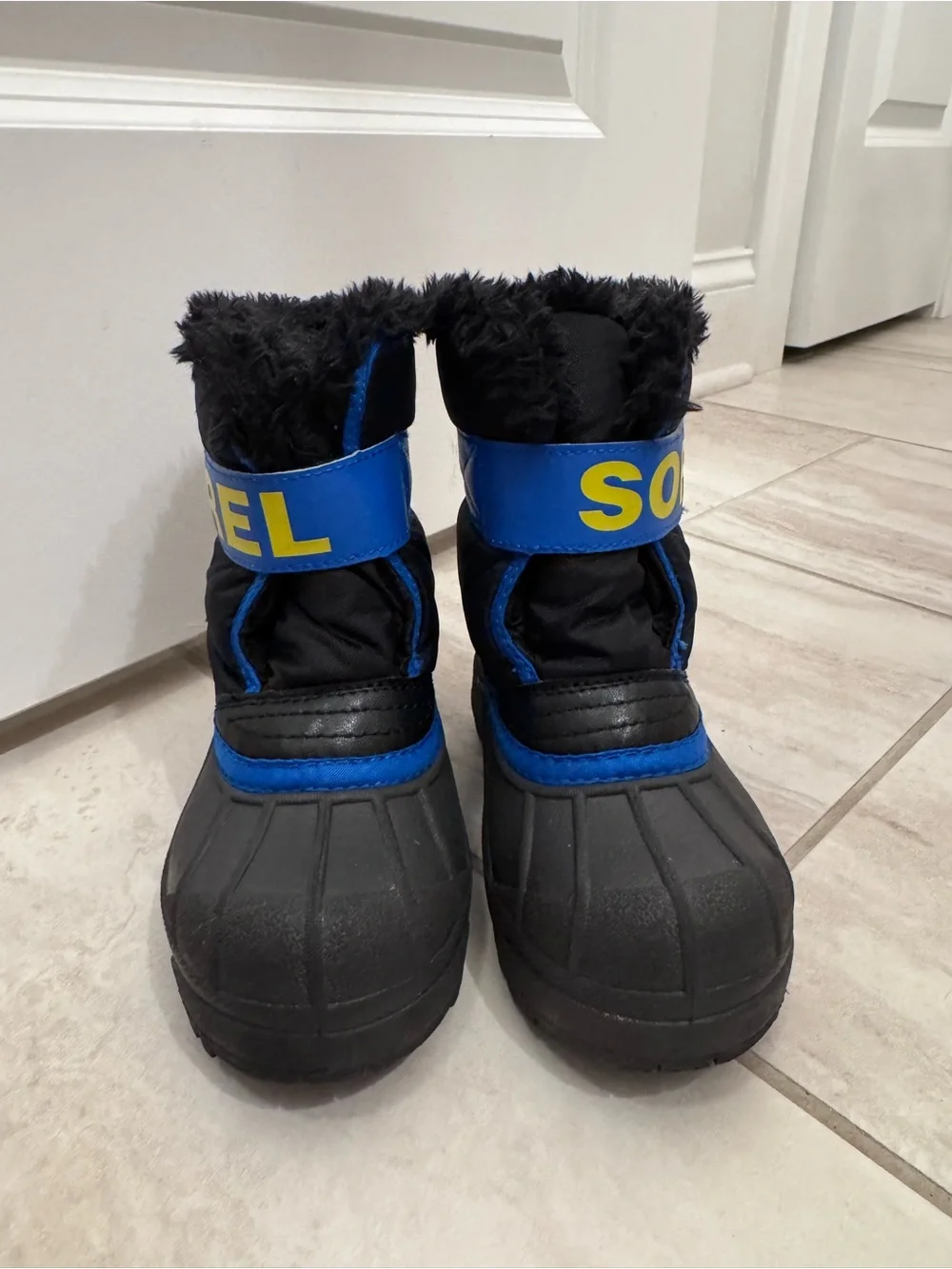 Sorel Toddler Commander Boy size 11 Blue Yellow Black